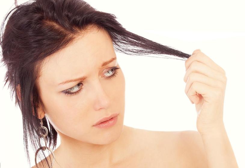 Trattamento caduta capelli – Esiste un rimedio?