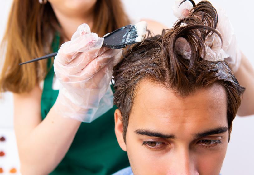 Caduta dei capelli: le 5 possibili colpe dei parrucchieri
